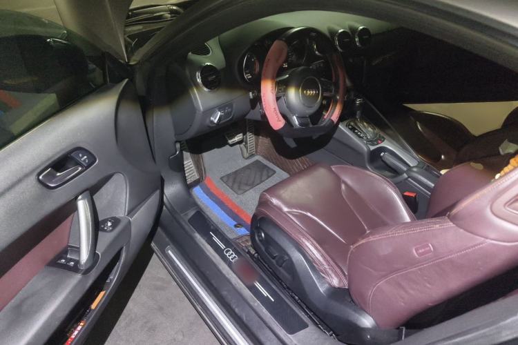 Used Audi TT 2011 TT Coupe 2.0 TFSI Driver Seat