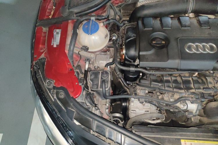 Used Audi TT 2011 TT Coupe 2.0 TFSI Engine Bay Right