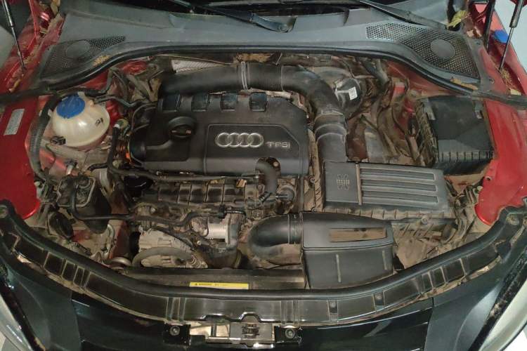 Used Audi TT 2011 TT Coupe 2.0 TFSI Engine Bay