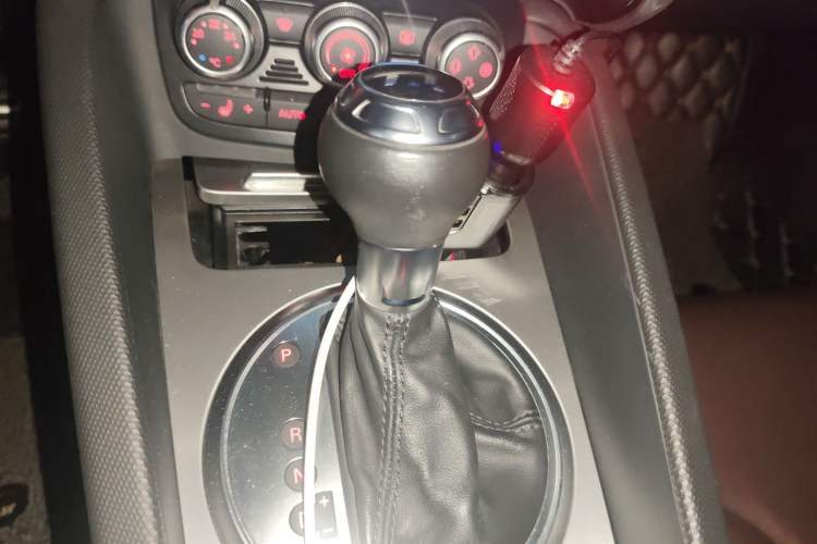 Used Audi TT 2011 TT Coupe 2.0 TFSI Gear Lever