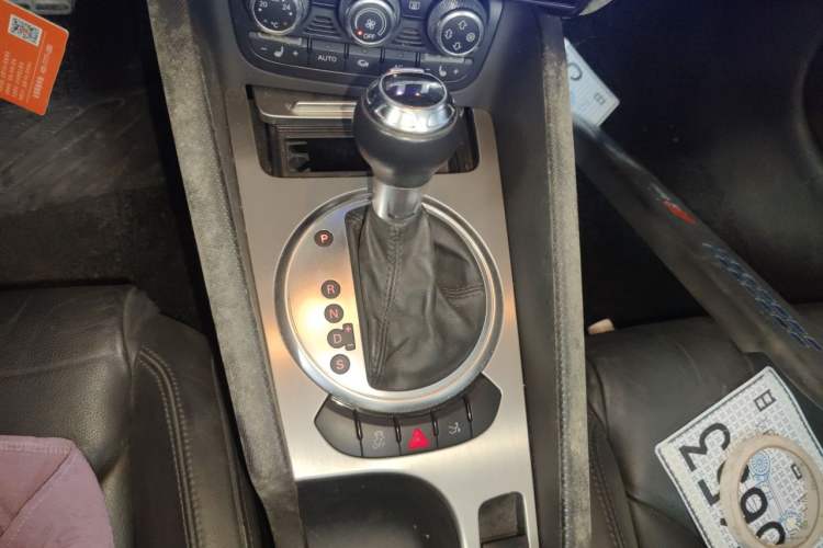 Used Audi TT 2011 TT Roadster 2.0TFSI Gear Lever