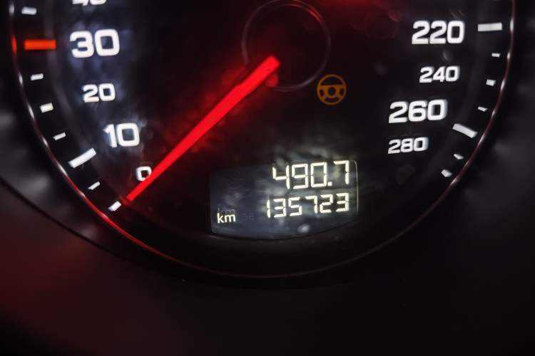 Used Audi TT 2011 TT Coupe 2.0 TFSI Odometer Close Up