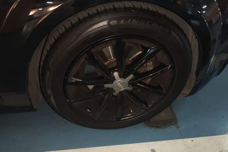 Used Audi TT 2011 TT Coupe 2.0 TFSI Right Front Wheel Hub