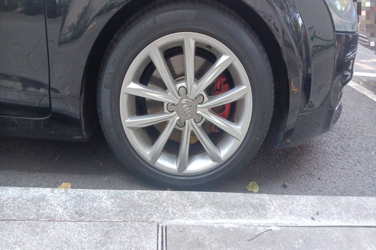 Used Audi TT 2011 TT Coupe 2.0TFSI quattro Right Front Wheel Hub