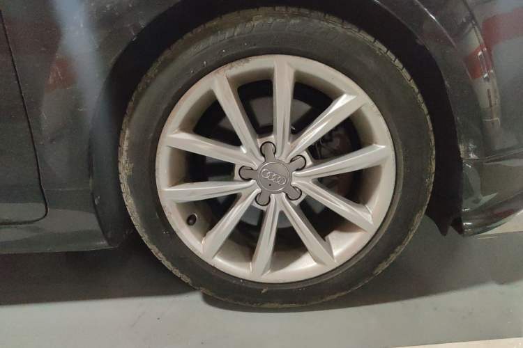 Used Audi TT 2011 TT Coupe 2.0 TFSI Right Front Wheel Hub