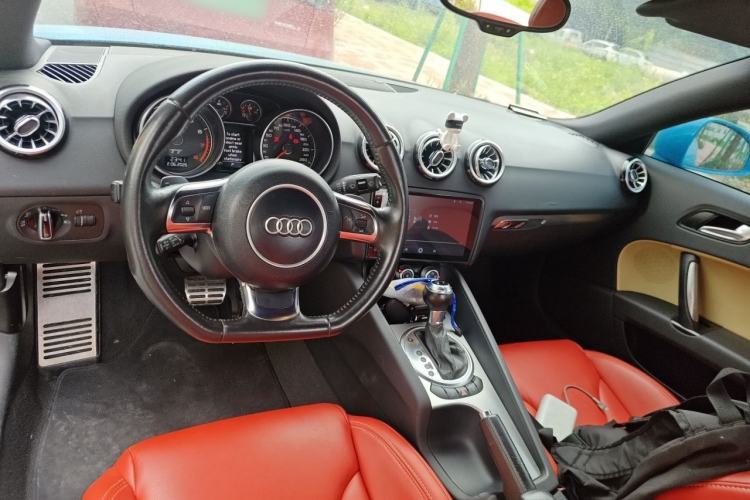 Used Audi TT 2011 TT Coupe 2.0 TFSI Center Console