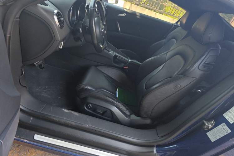 Used Audi TT 2011 TT Coupe 2.0 TFSI Driver Seat