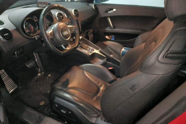 Used Audi TT 2011 TT Coupe 2.0 TFSI Driver Seat