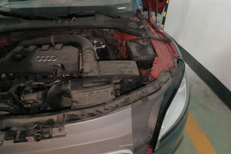 Used Audi TT 2011 TT Coupe 2.0 TFSI Engine Bay Left