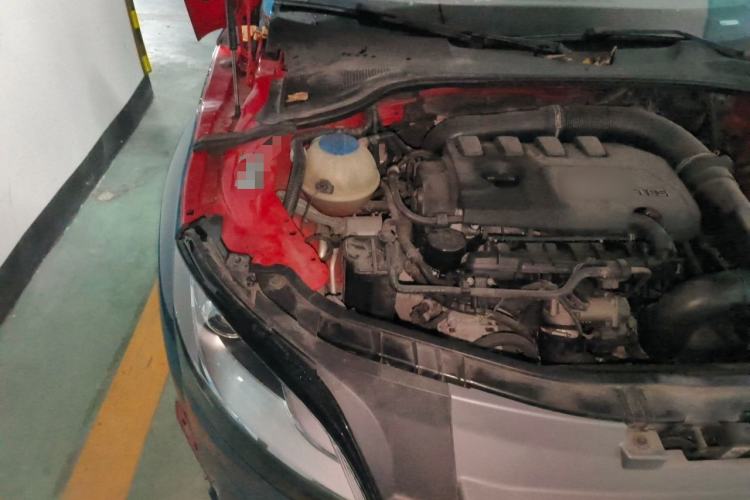 Used Audi TT 2011 TT Coupe 2.0 TFSI Engine Bay Right