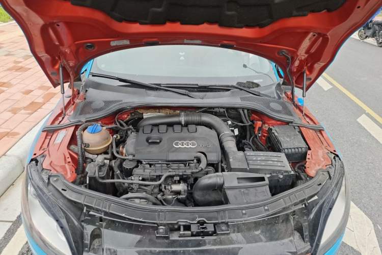 Used Audi TT 2011 TT Coupe 2.0 TFSI Engine Bay