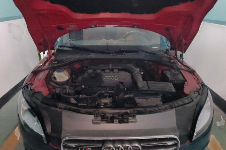 Used Audi TT 2011 TT Coupe 2.0 TFSI Engine Bay