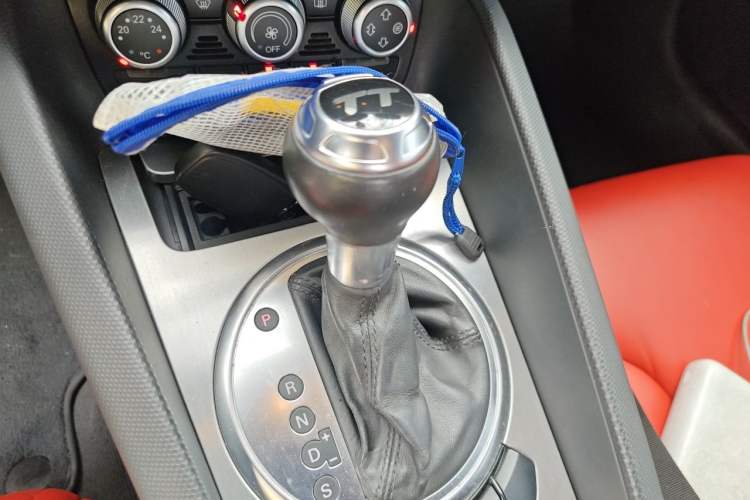 Used Audi TT 2011 TT Coupe 2.0 TFSI Gear Lever