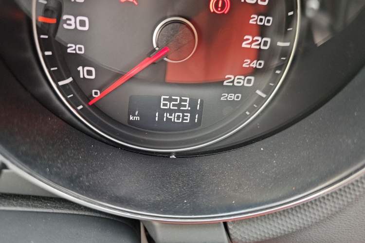 Used Audi TT 2011 TT Coupe 2.0 TFSI Odometer Close Up