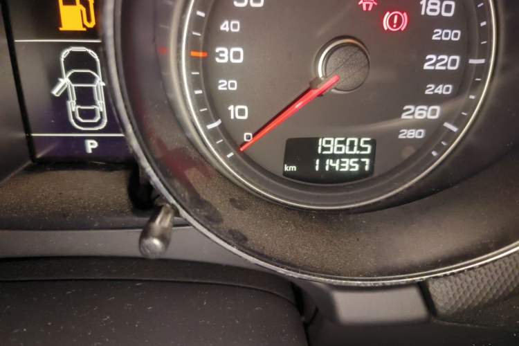 Used Audi TT 2011 TT Coupe 2.0 TFSI Odometer Close Up