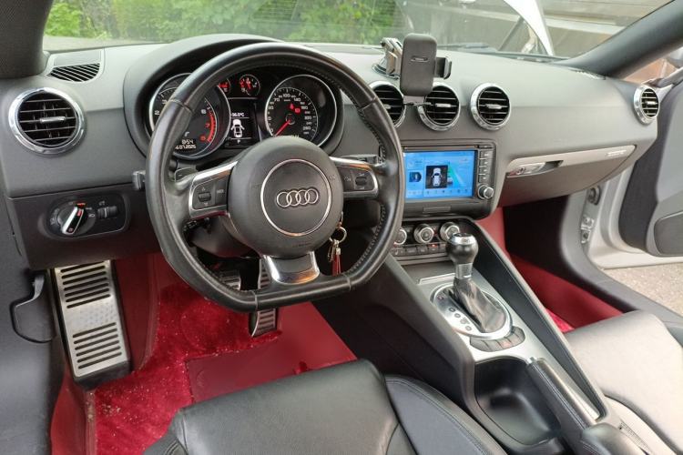 Used Audi TT 2011 TT Coupe 2.0TFSI quattro Center Console