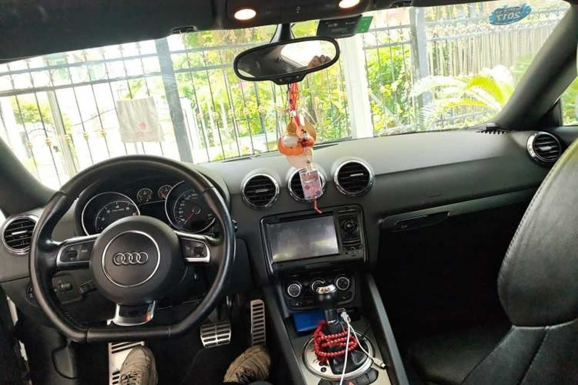 Used Audi TT 2011 TT Coupe 2.0 TFSI Center Console