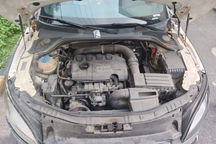 Used Audi TT 2011 TT Coupe 2.0 TFSI Engine Bay
