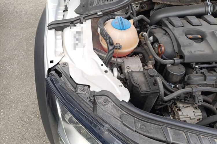 Used Audi TT 2011 TT Coupe 2.0TFSI quattro Engine Bay Right