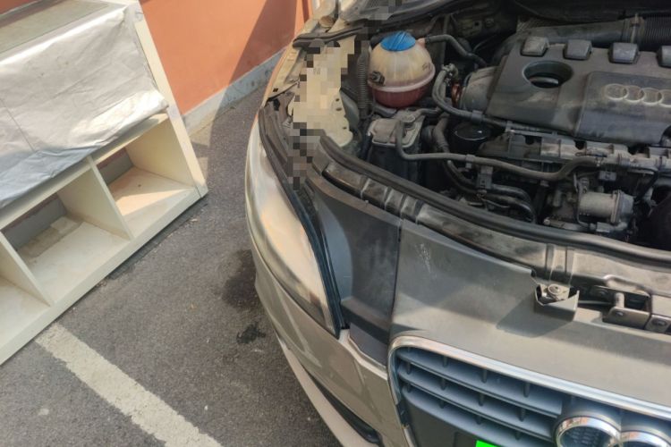 Used Audi TT 2011 TT Roadster 2.0TFSI Engine Bay Right