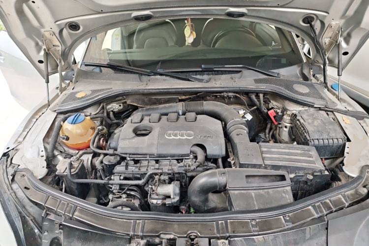 Used Audi TT 2011 TT Coupe 2.0 TFSI Engine Bay