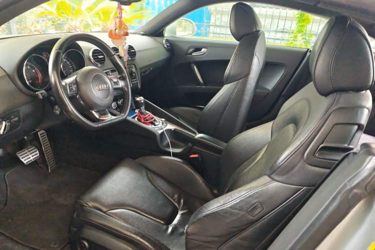 Used Audi TT 2011 TT Coupe 2.0 TFSI Left Front Seat