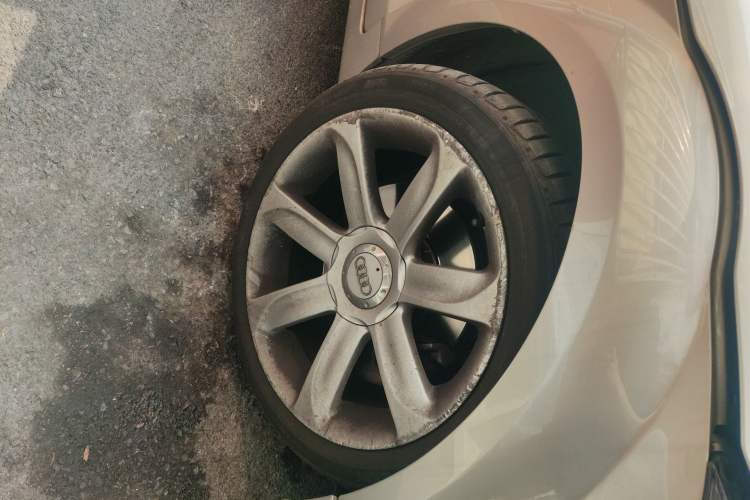 Used Audi TT 2011 TT Roadster 2.0TFSI Right Front Wheel Hub