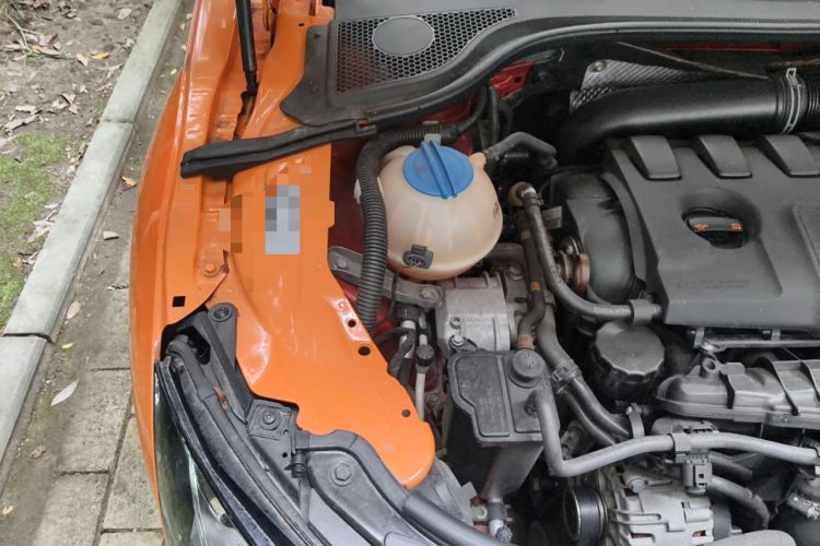 Used Audi TT 2011 TT Coupe 2.0 TFSI Engine Bay Right