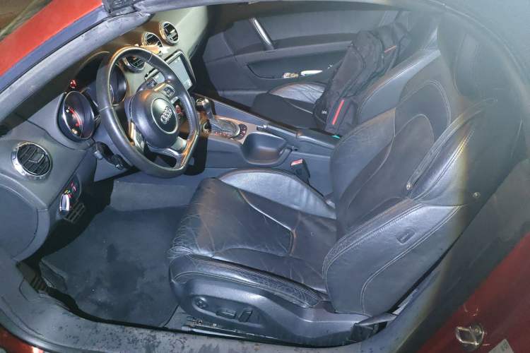 Used Audi TT 2011 TT Roadster 2.0TFSI Left Front Seat