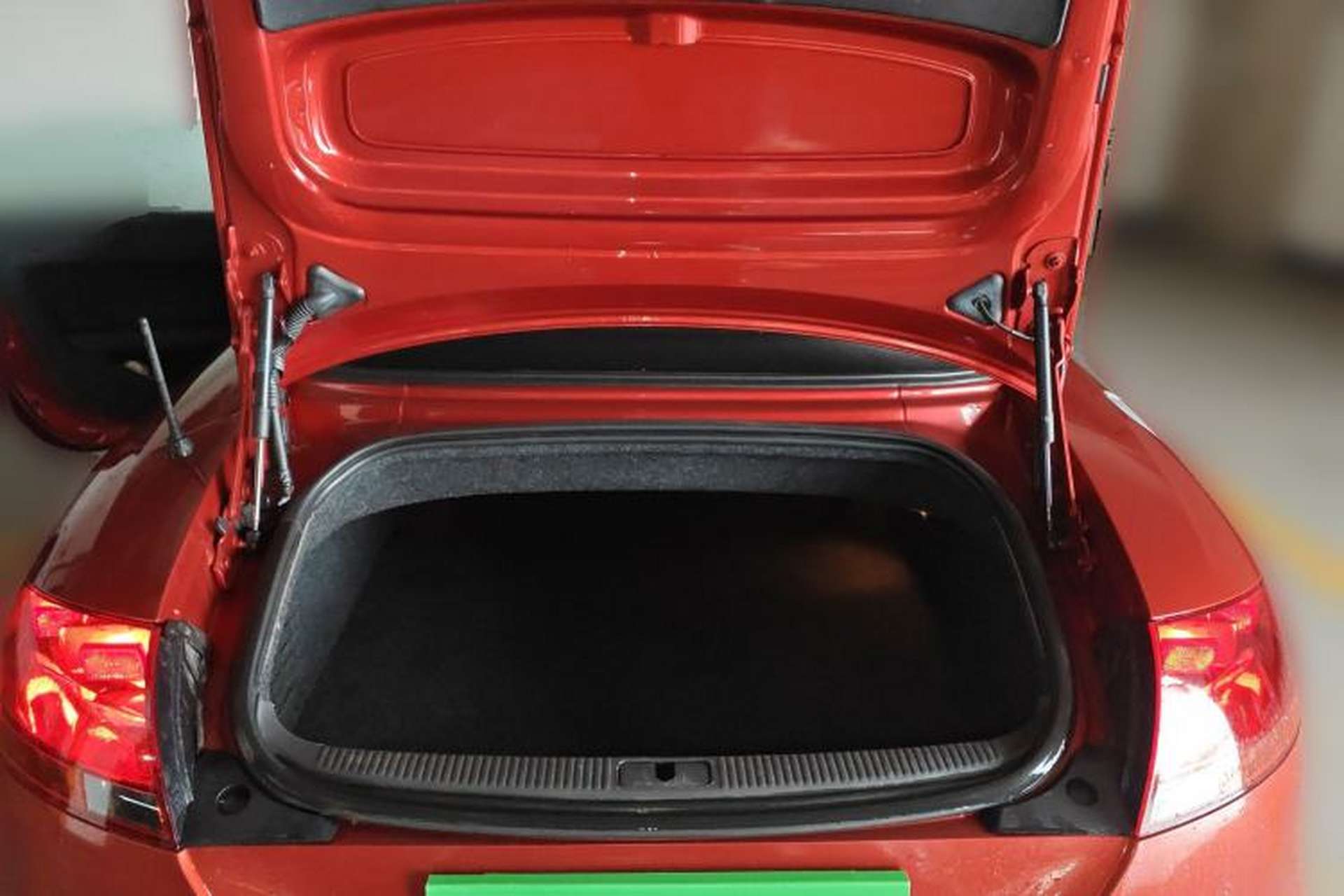 Used Audi TT 2011 TT Roadster 2.0TFSI Trunk