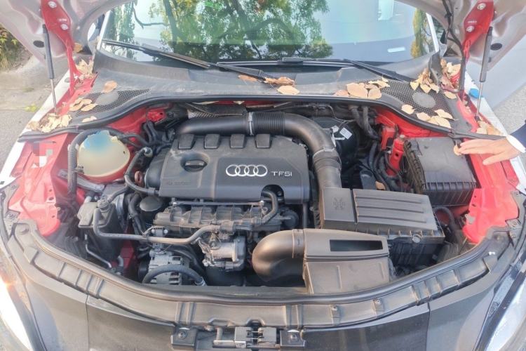 Used Audi TT 2011 TT Coupe 2.0 TFSI Engine Bay