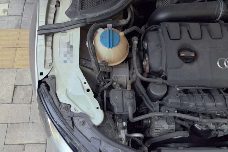 Used Audi TT 2011 TT Coupe 2.0TFSI quattro Engine Bay Right