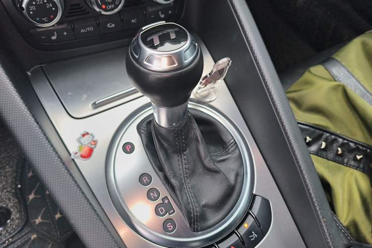 Used Audi TT 2011 TT Coupe 2.0 TFSI Gear Lever