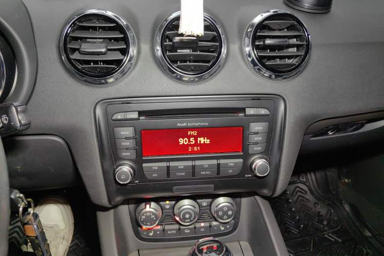 Used Audi TT 2011 TT Coupe 2.0 TFSI Audio And AC Panel