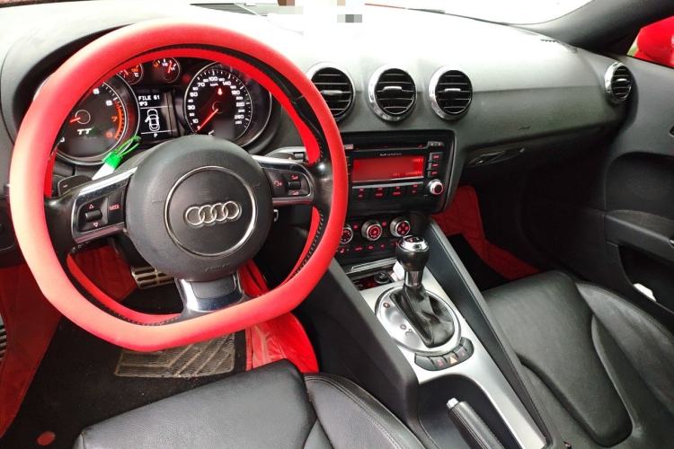 Used Audi TT 2011 TT Coupe 2.0 TFSI Center Console