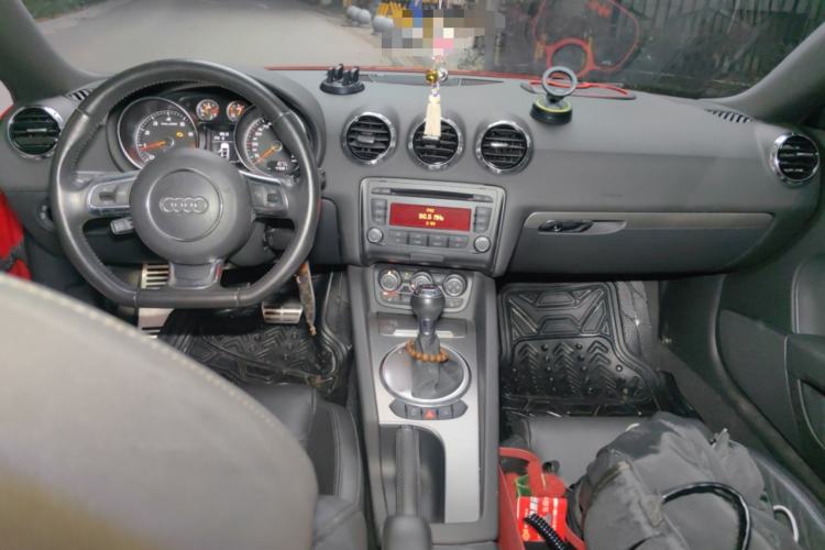 Used Audi TT 2011 TT Coupe 2.0 TFSI Center Console