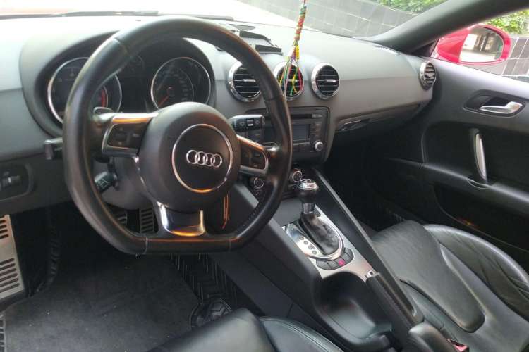 Used Audi TT 2011 TT Coupe 2.0 TFSI Center Console