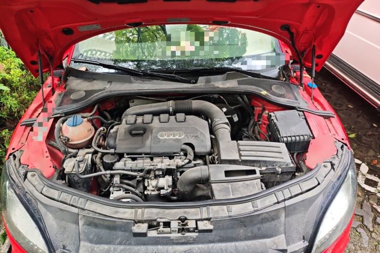 Used Audi TT 2011 TT Coupe 2.0 TFSI Engine Bay