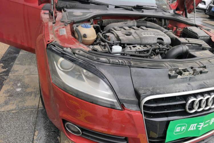 Used Audi TT 2011 TT Coupe 2.0 TFSI Engine Bay Right