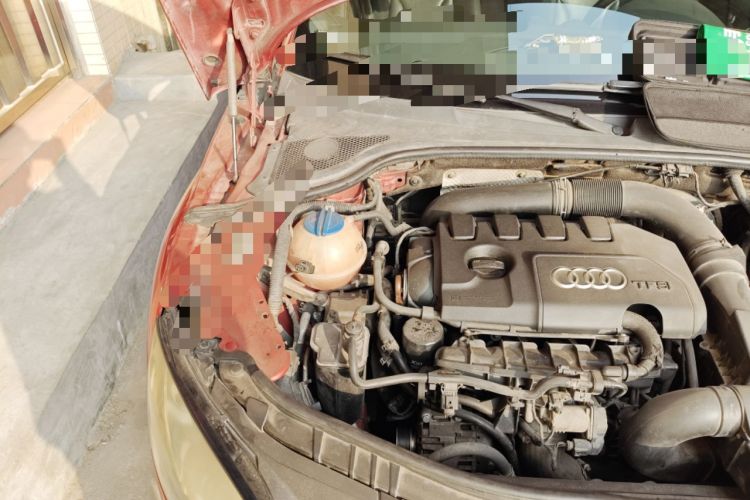 Used Audi TT 2011 TT Coupe 2.0 TFSI Engine Bay Right
