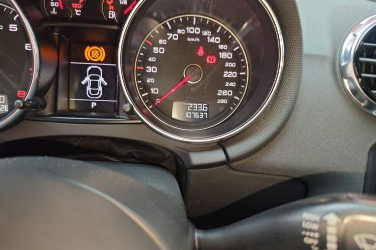 Used Audi TT 2011 TT Coupe 2.0 TFSI Odometer Close Up