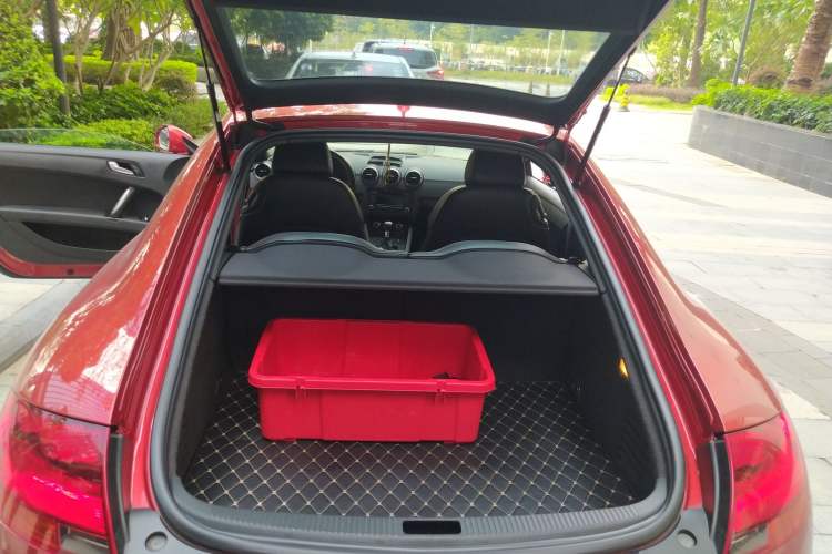 Used Audi TT 2011 TT Coupe 2.0 TFSI Trunk