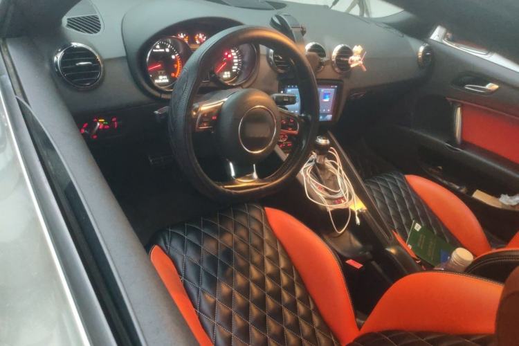 Used Audi TT 2011 TT Coupe 2.0 TFSI Center Console