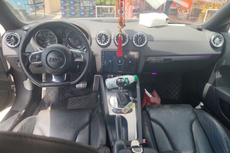 Used Audi TT 2011 TT Coupe 2.0 TFSI Center Console