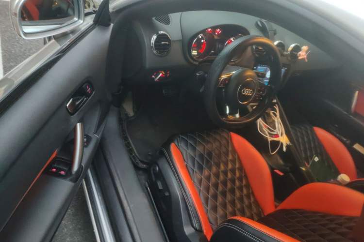 Used Audi TT 2011 TT Coupe 2.0 TFSI Driver Seat