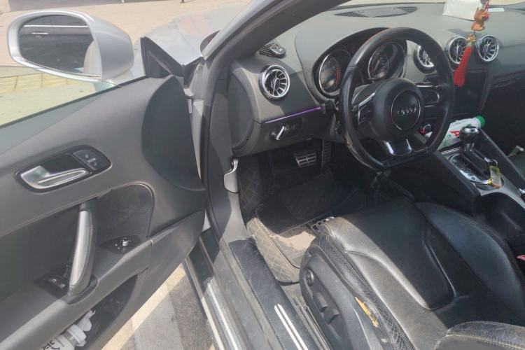 Used Audi TT 2011 TT Coupe 2.0 TFSI Driver Seat