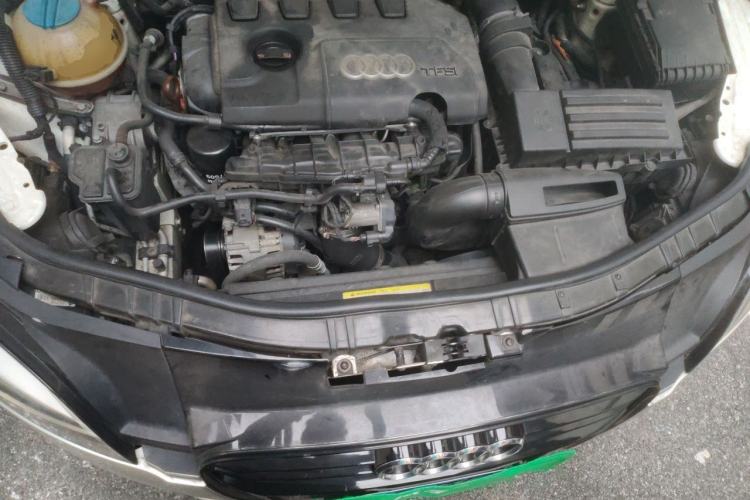 Used Audi TT 2011 TT Coupe 2.0 TFSI Engine Bay