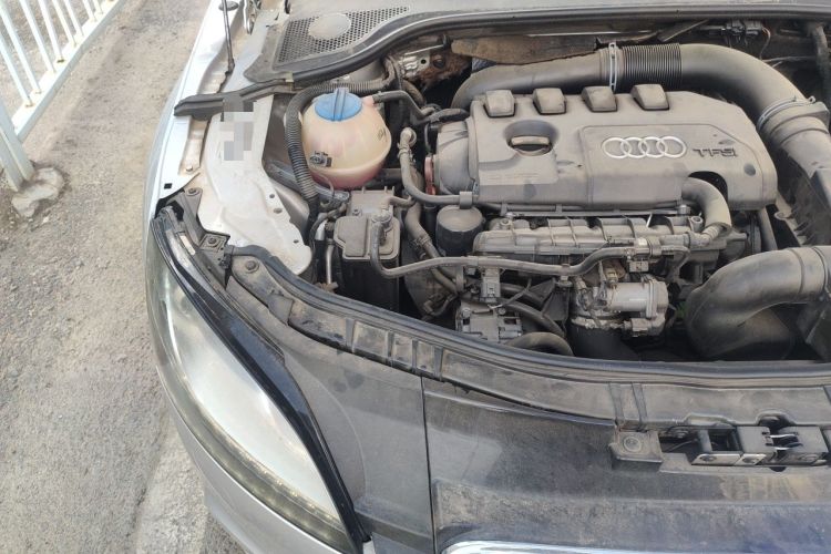Used Audi TT 2011 TT Coupe 2.0TFSI quattro Engine Bay Right
