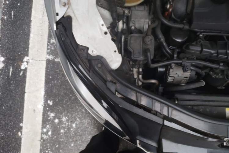 Used Audi TT 2011 TT Coupe 2.0 TFSI Engine Bay Right