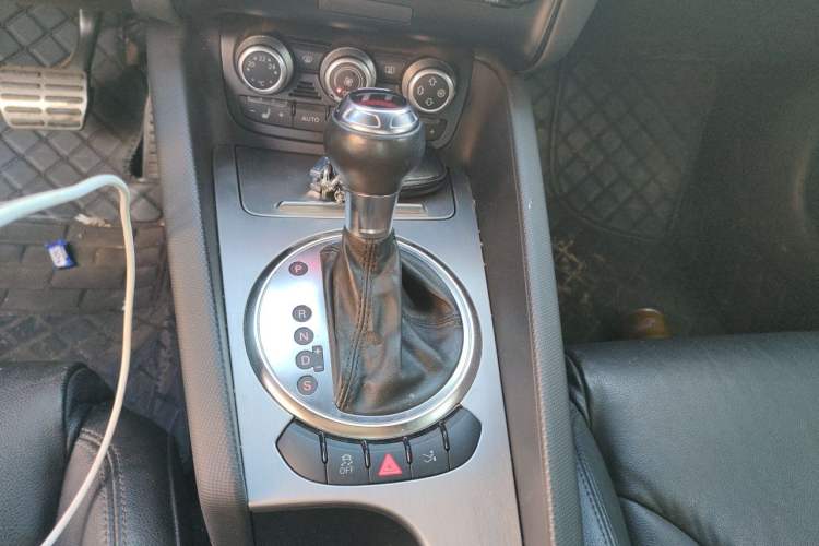 Used Audi TT 2011 TT Coupe 2.0TFSI quattro Gear Lever